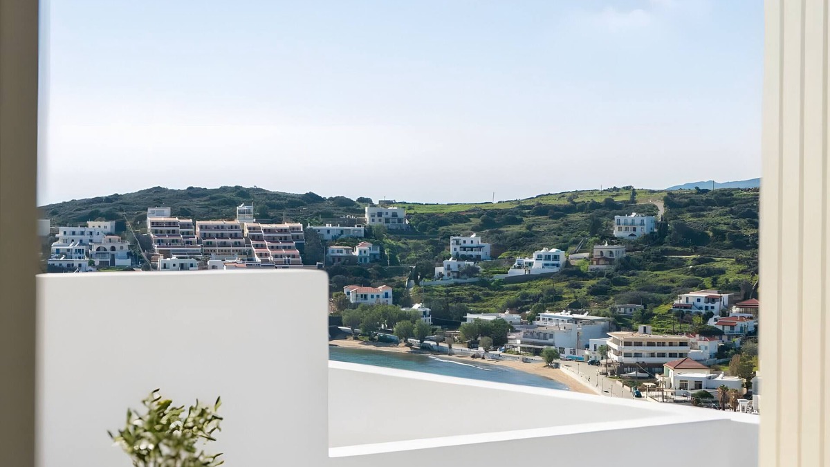 Mpatsi Apartment | Apartment 'Batsi View House' with Sea View, Wi-Fi and Air Conditioning