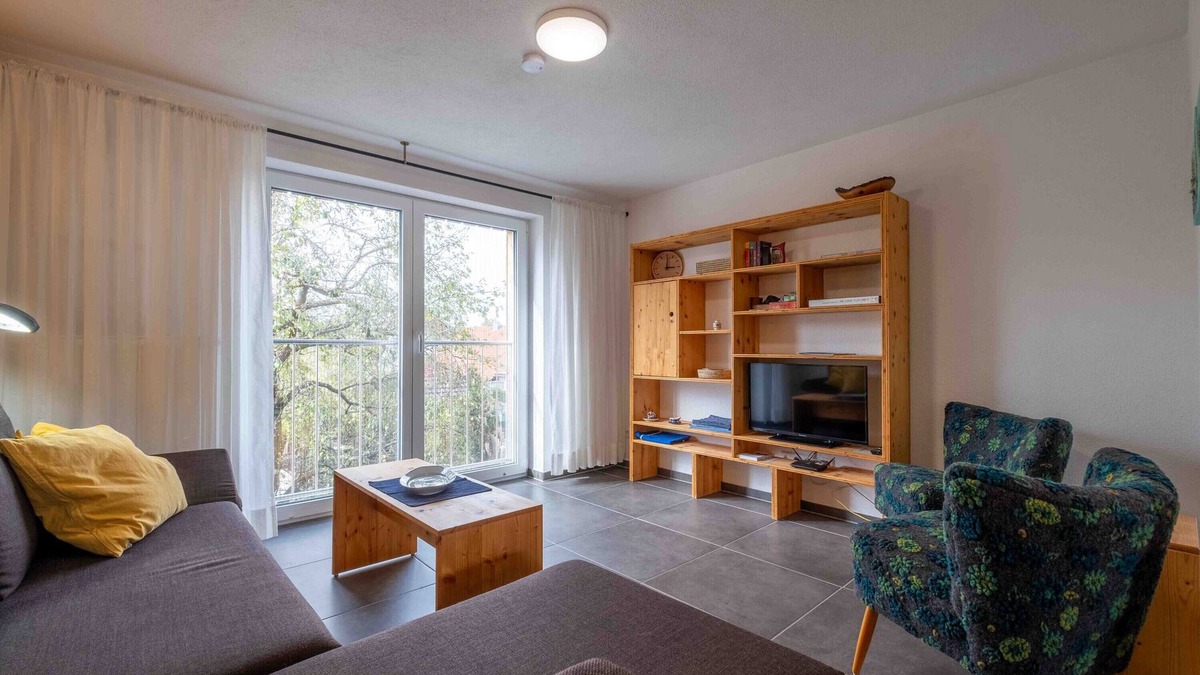 Bad Waldsee Apartment | Apartment 'Baumblick' with Shared Terrace and Wi-Fi