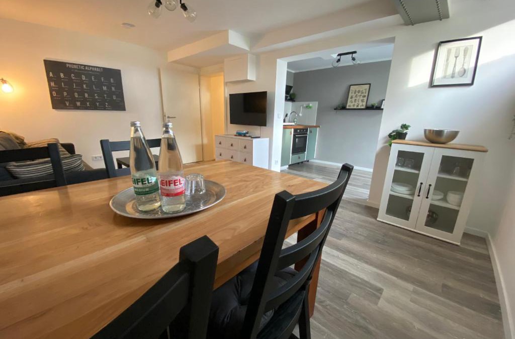Dueren Apartment | Apartment 'BB43' - 70qm mit Terrasse und kleinem Garten am Rande der Eifel