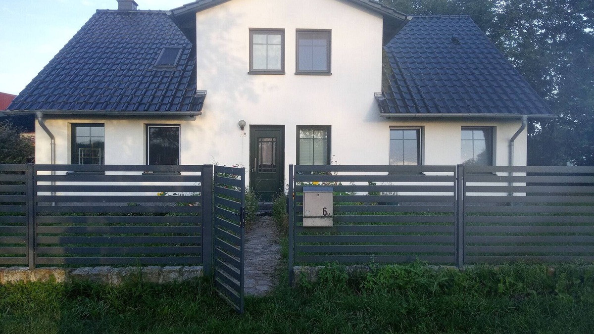 Neustrelitz Apartment | Apartment 'Beier' with Shared Garden and Wi-Fi