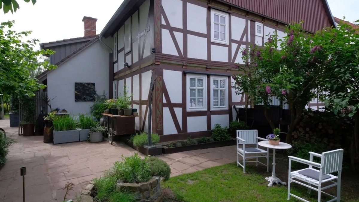 Trendelburg Apartment | Apartment 'Beim Bildhauer Karl F' with Wi-Fi