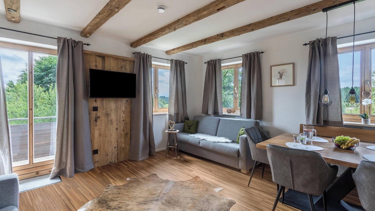 Hoslwang Apartment | Apartment "Beim Nik with Wanderreitstation" with Mountain View & Balcony
