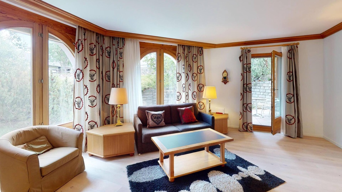 Zuoz Apartment | Apartment Belvair 32 - Well-maintained and renovated 2.5-Room Apartment