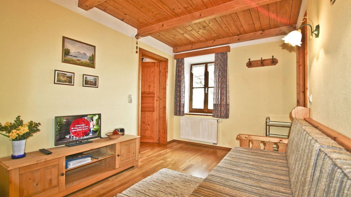 Seeon-Seebruck Apartment | Apartment Bergblick with 2 sep. Bedroom
