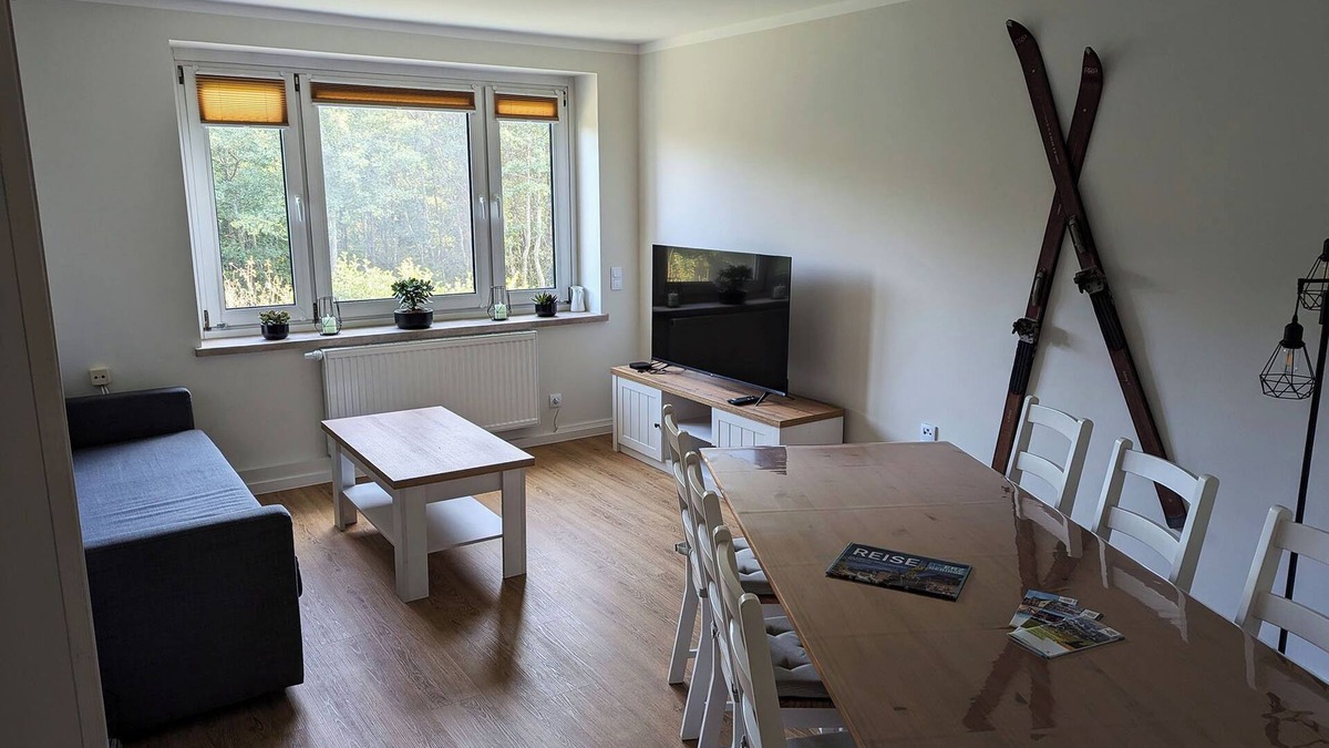 Hermannsdorf Apartment | Apartment 'Bergsonne' | 6 p., 2 bedrooms, modern, fiber optic/WLAN, ski holder