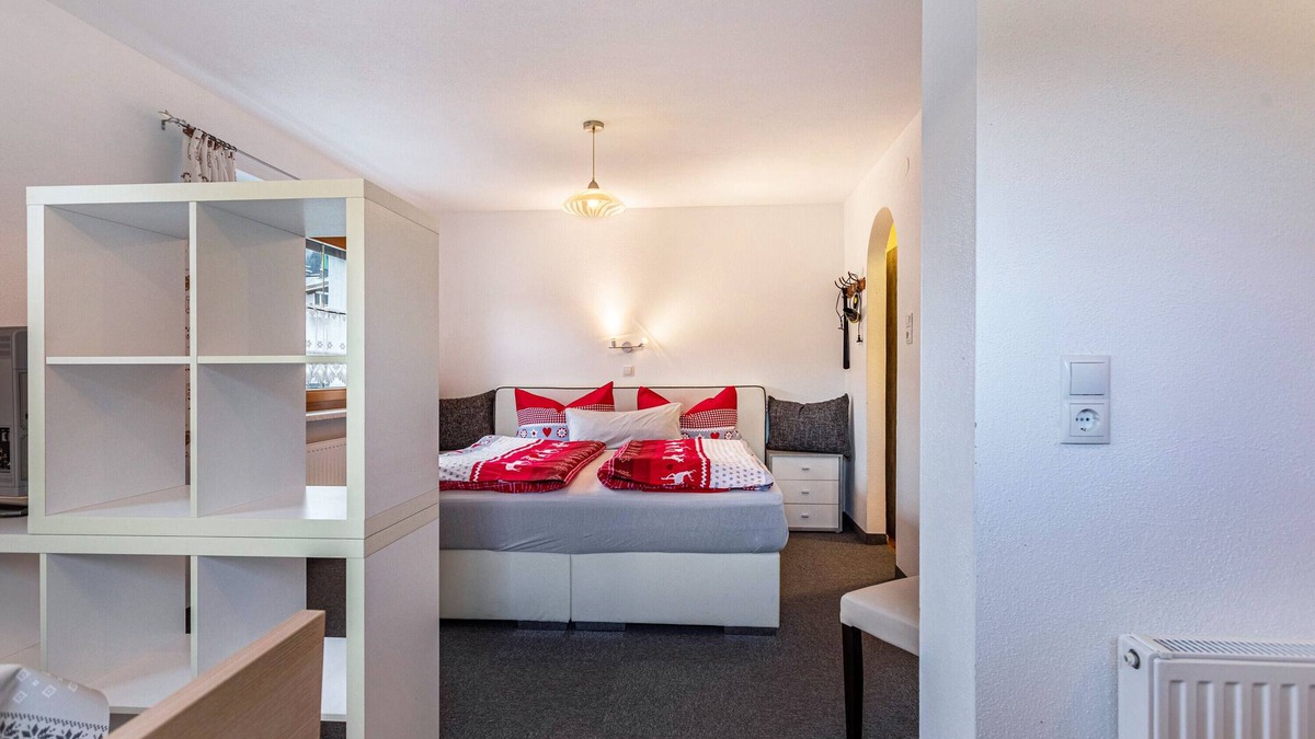 Niederau Apartment | Apartment 'Bergwelt C' with Mountain View and Wi-Fi