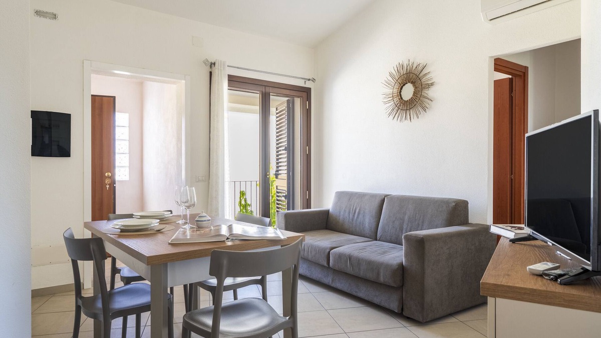 Arbatax Apartment | Apartment 'Bernabé' with Private Terrace, Balcony and Air Conditioning