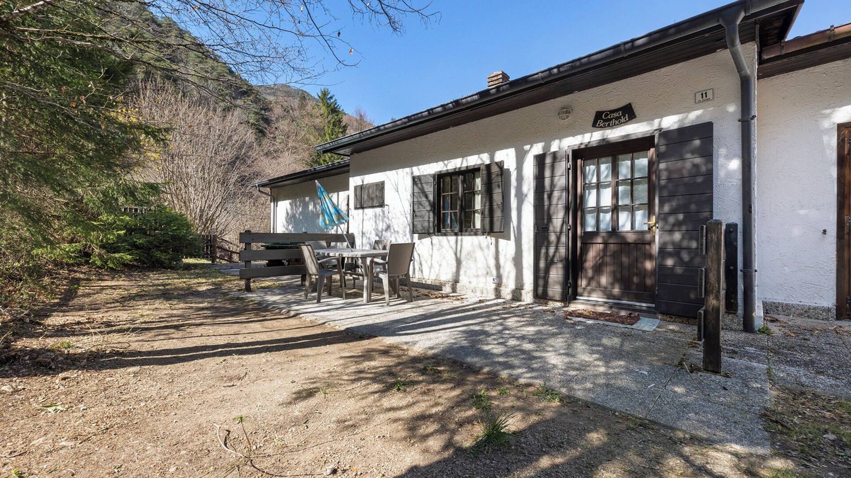 Val Maria-Pur Apartment | Apartment 'Berthold' with Mountain View, Shared Terrace and Wi-Fi