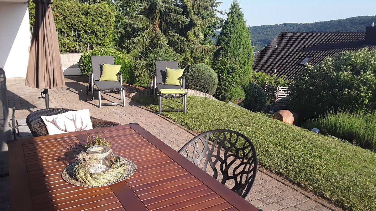 Gemuenden Apartment | Apartment "Bieniussa 3" with Private Garden & Wi-Fi