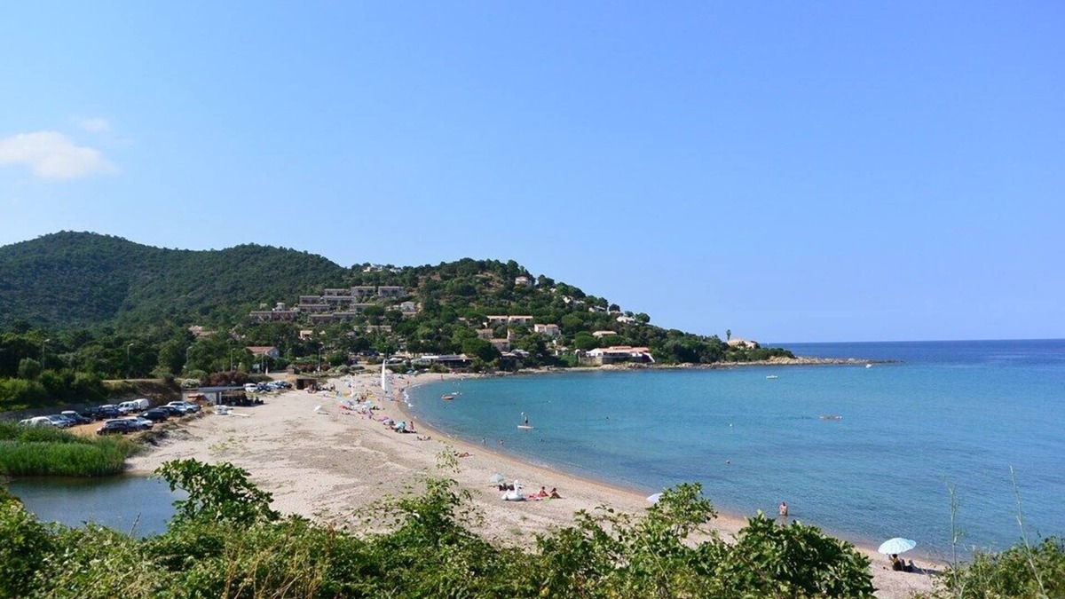 Tarcu Apartment | APARTMENT BIJOU - BEACH IN FEET - TARCO