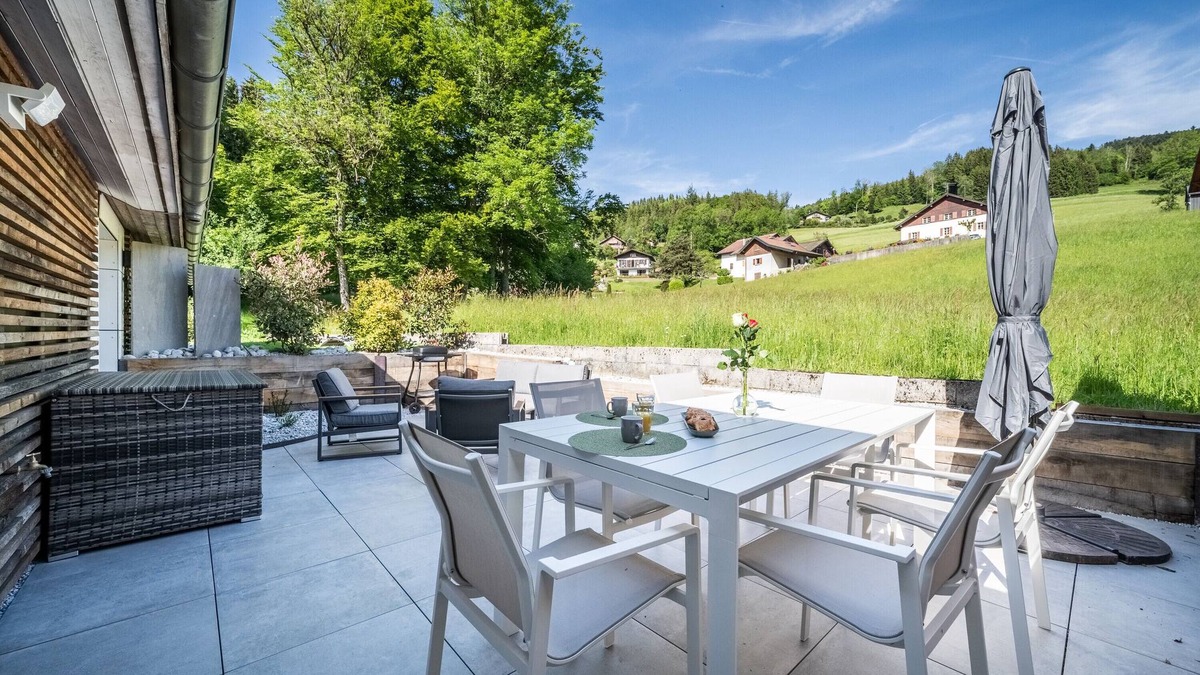 Saxel Apartment | Apartment 'Bois Joli Spa-terrasse Privatisés' with Private Terrace and Wi-Fi