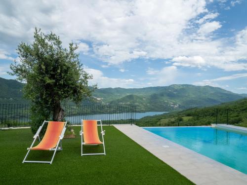 Villa Santa Maria Apartment | Apartment Bomba vista lago 8 by Interhome