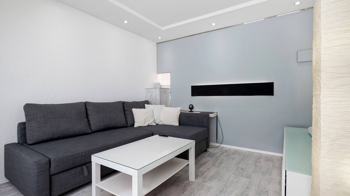 Bremen-Hemelingen Apartment | Apartment 'Bremen' with Wi-Fi