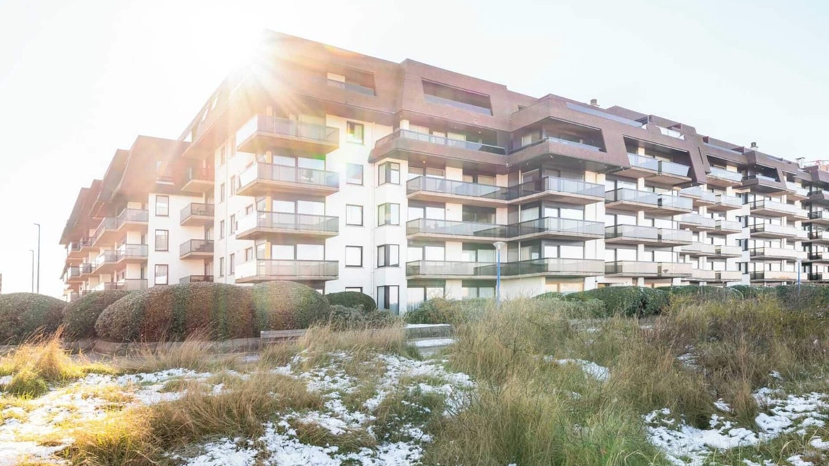 Oostduinkerke-Bad Apartment | Apartment by Belgian Coast with Sea Views
