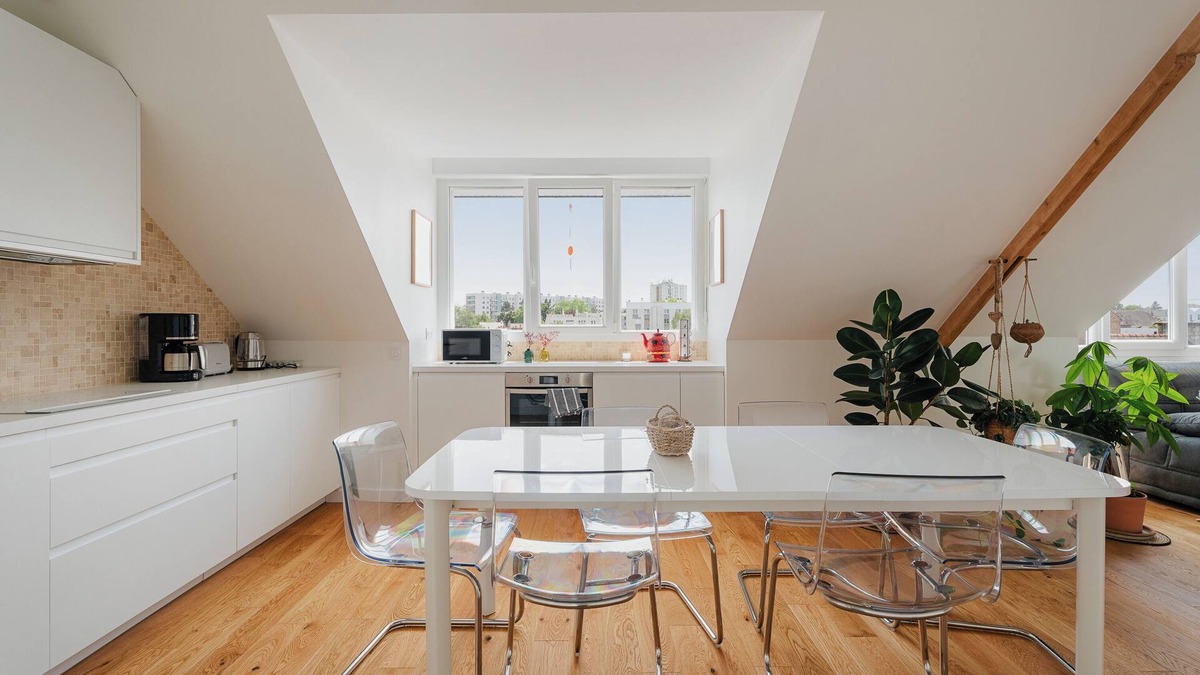 Cimetiere de l'Est Apartment | Apartment 'Calme Proche Centre Ville' with Wi-Fi