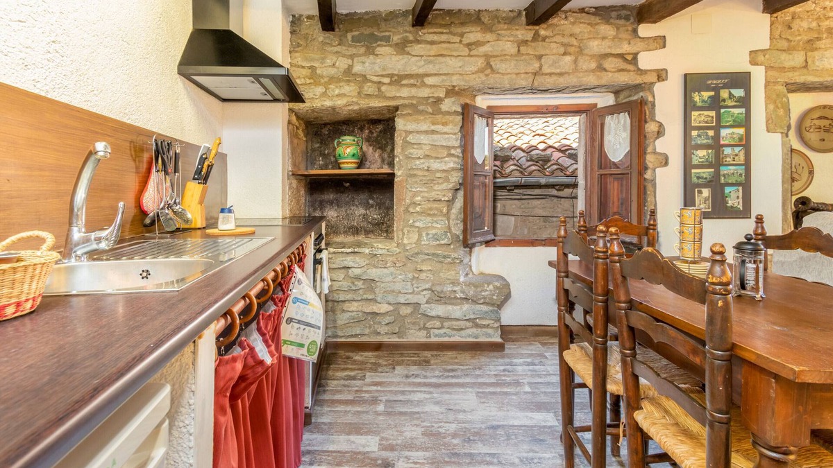 Rupit I Pruit Apartment | Apartment 'Can Lo 2' with Mountain View and Wi-Fi