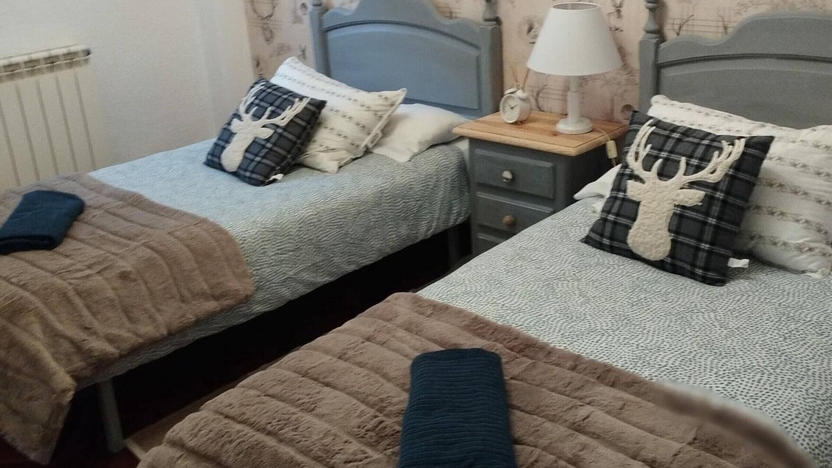 Canfranc-Estacion Apartment | Apartment Canfranc, 2 bedrooms, 6 persons