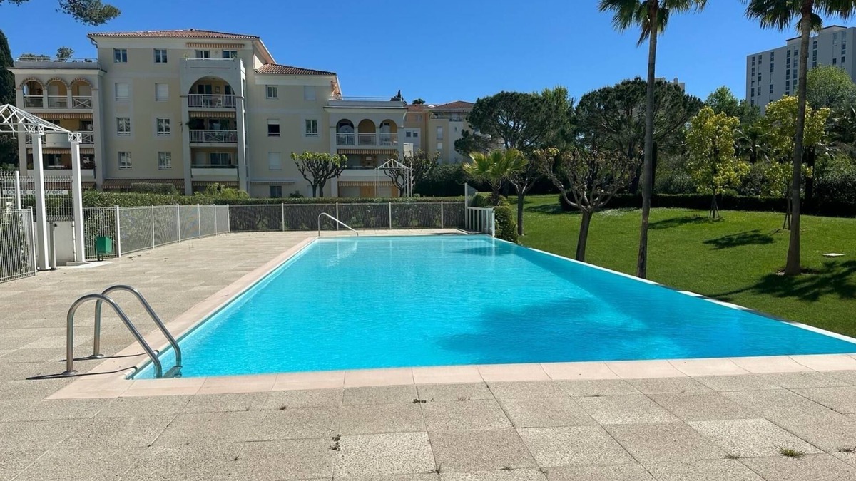 Le Cannet Apartment | Apartment Cannes