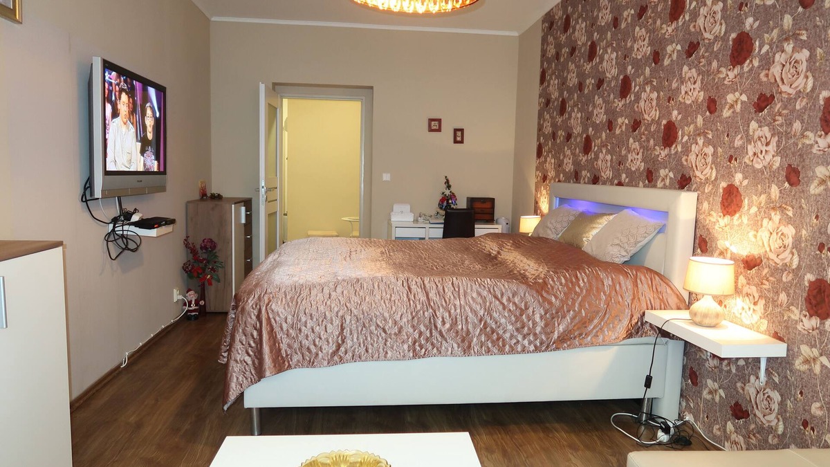 Karlovy Vary Condo | Apartment Carla Karlovy Vary