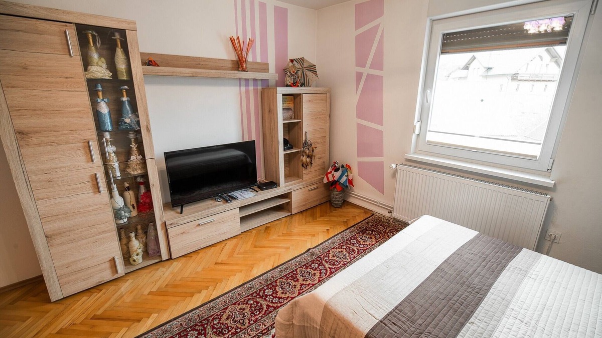 Radovljica Apartment | Apartment Carmen near Bled and Brezje