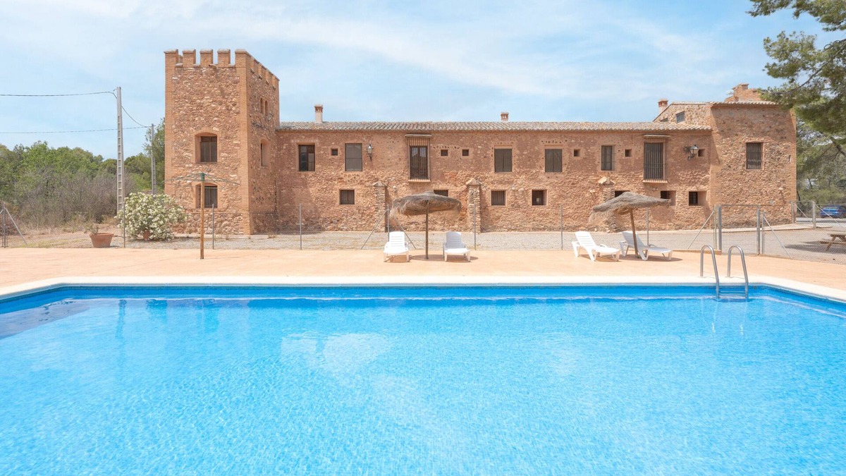 Altura Apartment | Apartment 'Casa Cala' with Mountain View, Shared Pool and Shared Garden