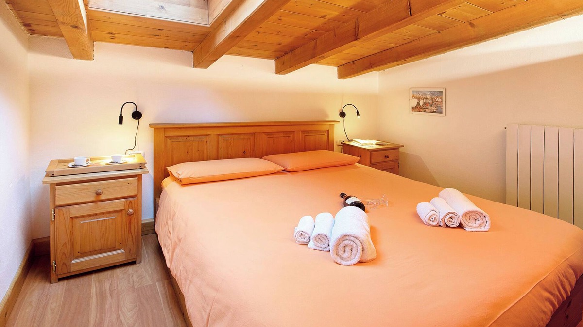 Valdisotto Apartment | Apartment 'Casa Colturi Abete' with Mountain View, Shared Garden and Wi-Fi