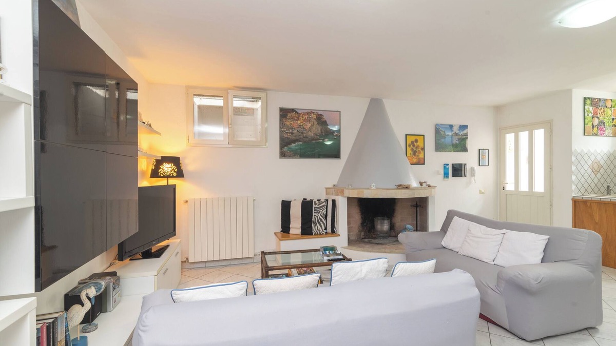 Arzachena Apartment | Apartment 'Casa Cory' with Shared Garden and Wi-Fi