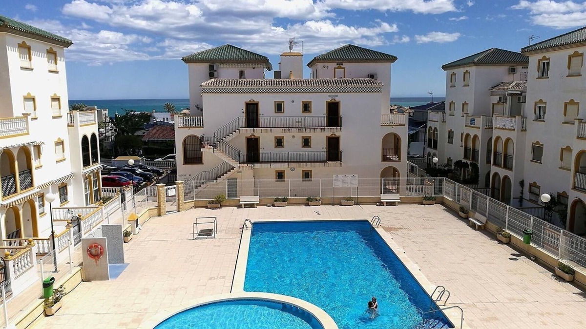 Torrevieja Apartment | Apartment Casa Cozy with Sea View, Pool, Wi-Fi, A/C & Terrace
