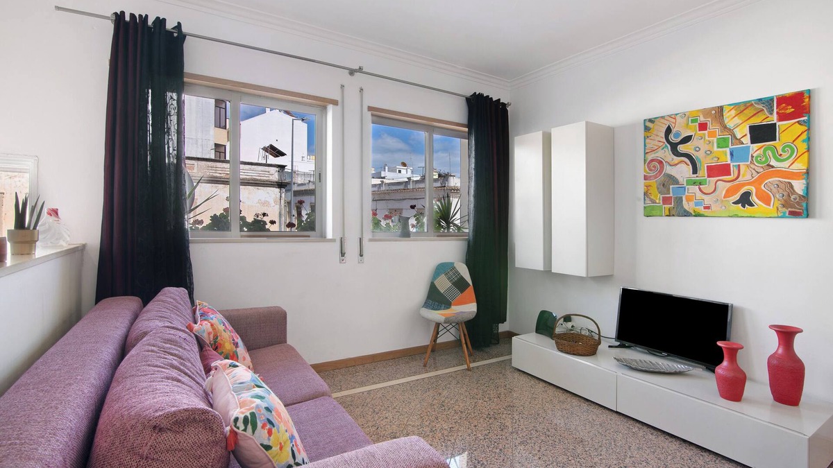 Se Apartment | Apartment 'Casa Da Saudade No Centro De Faro' with Wi-Fi and Air Conditioning