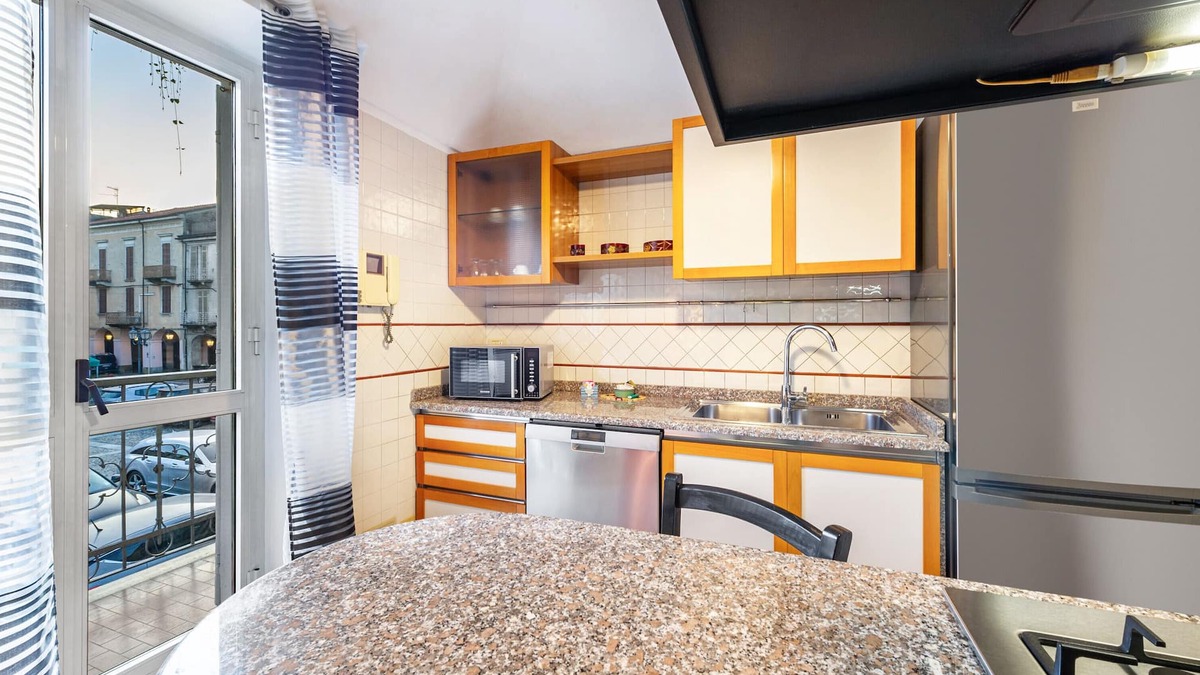 Trino Apartment | Apartment 'Casa Dalla Nonna 2' with Balcony, Wi-Fi and Air Conditioning