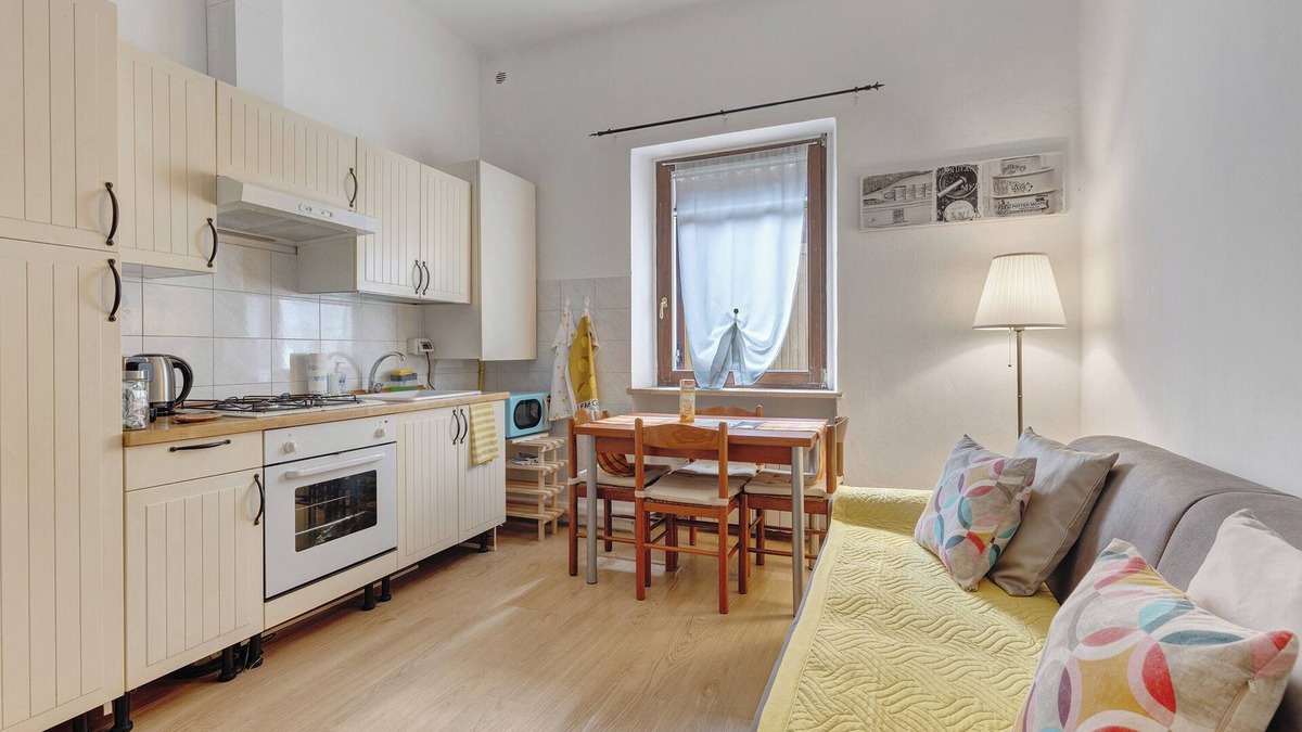 Est Apartment | Apartment 'Casa de Julieta' with Wi-Fi and Air Conditioning