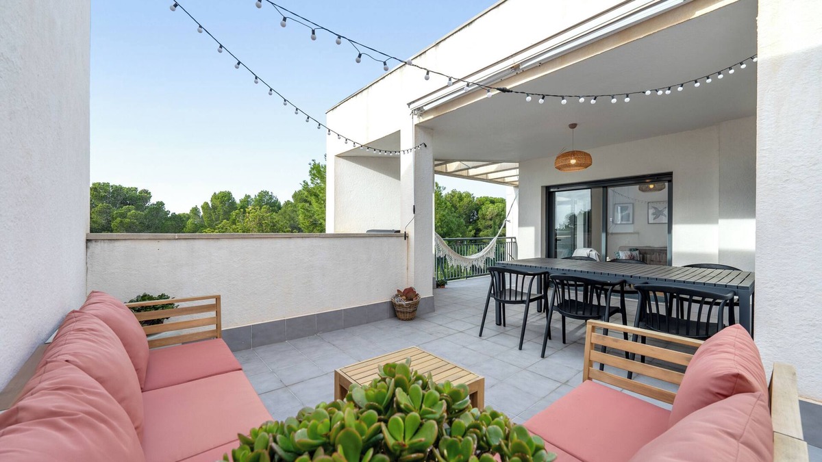 Calafat Apartment | Apartment 'Casa Calafat' with Sea View, Private Terrace, WIFI and Air Conditioning