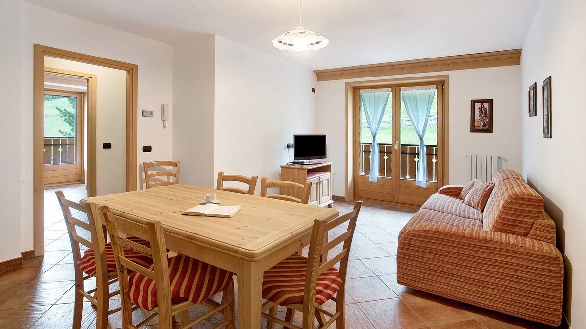 Santa Caterina Valfurva Apartment | Apartment 'Casa Michela Bilocale 2' with Mountain View, Shared Terrace and Wi-Fi
