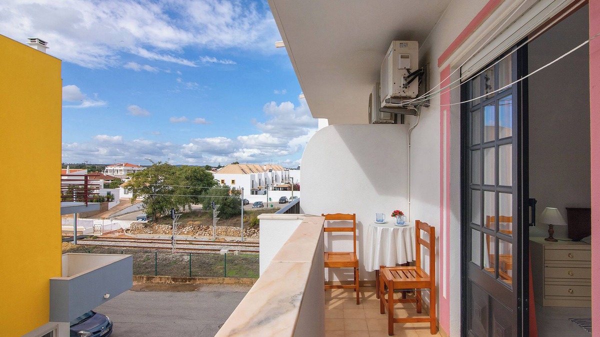 Vila Nova De Cacela Apartment | Apartment 'Casa Lagar' with Balcony, Wi-Fi and Air Conditioning