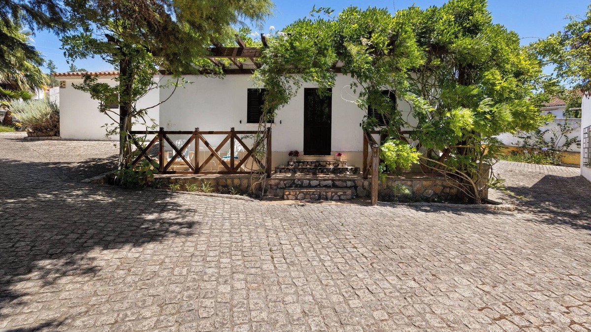 Riachos Villa | Apartment 'Casa Retiro' with Shared Pool, Wi-Fi and Air Conditioning