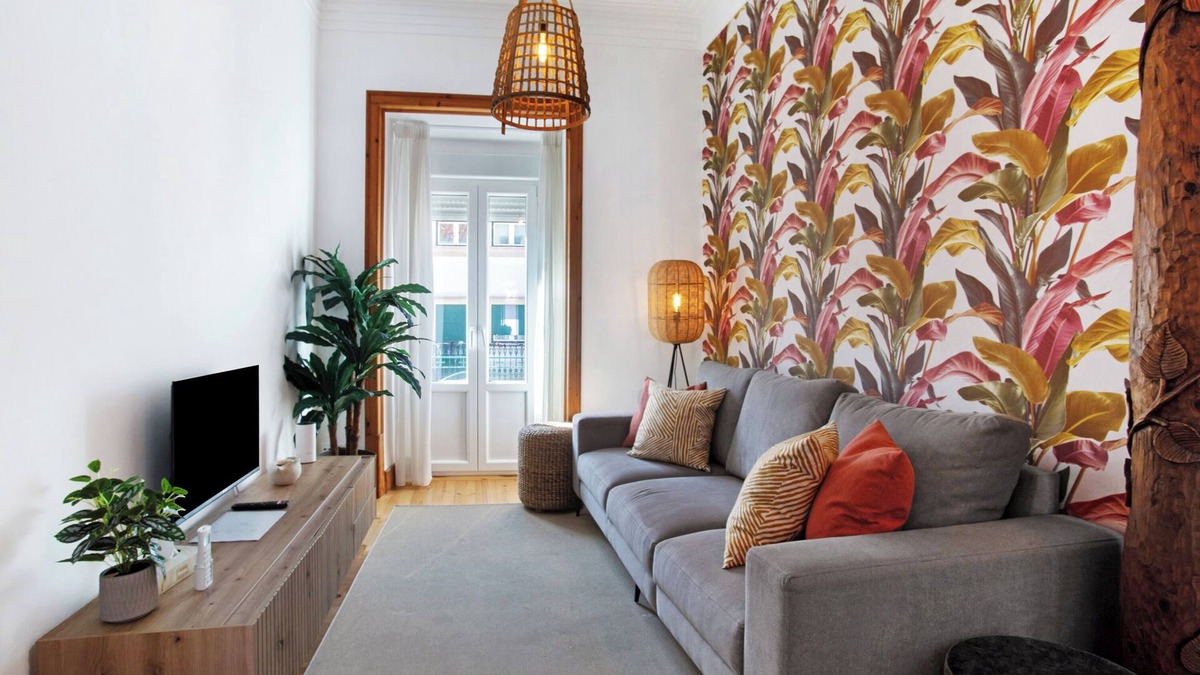 Nazare Apartment | Apartment "Casa Ribeiro - Tropical" with Balcony & Wi-Fi
