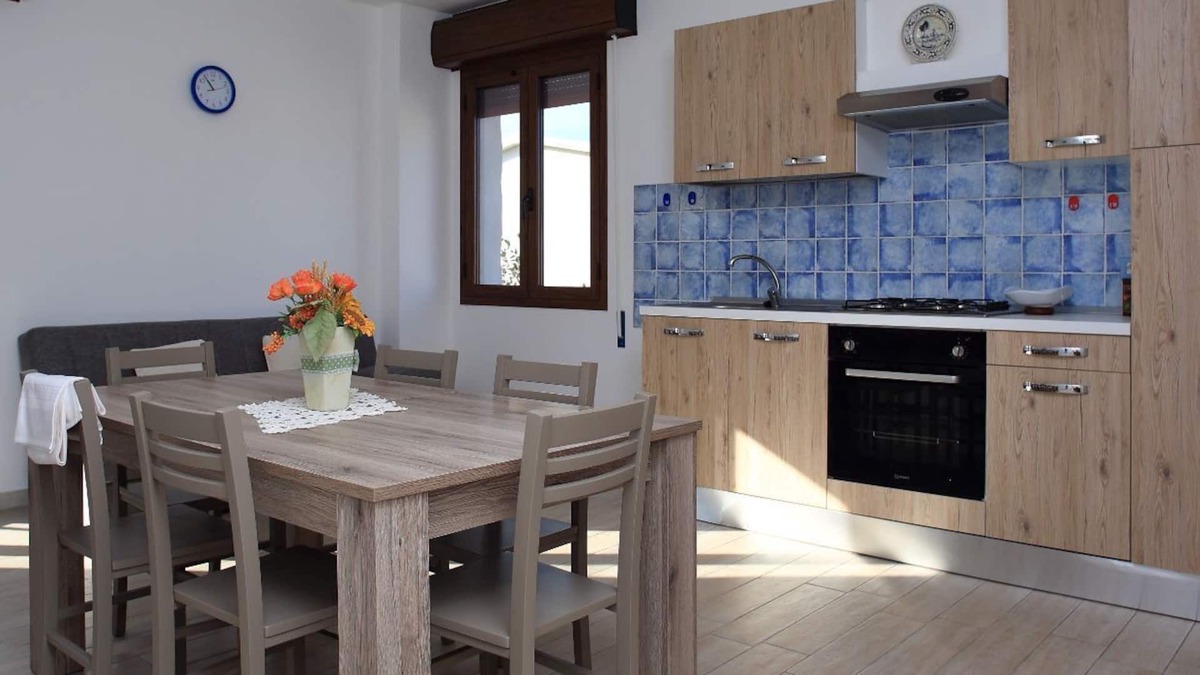 Irgoli Apartment | Apartment "Casa Vacanze Irgoli" with Mountain View, Balcony & Wi-Fi