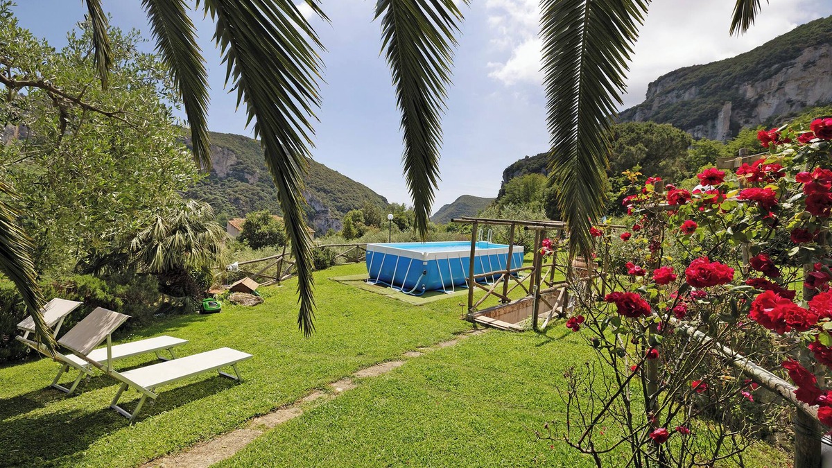 Boragni Apartment | Apartment "Casa Virginia - Vigna" with Sea View, Shared Pool & Wi-Fi