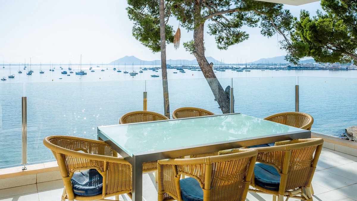 Puerto de Pollensa Apartment | Apartment Catalina 3B- tres dormitorios with Sea View, A/C, Wi-Fi & Terrace