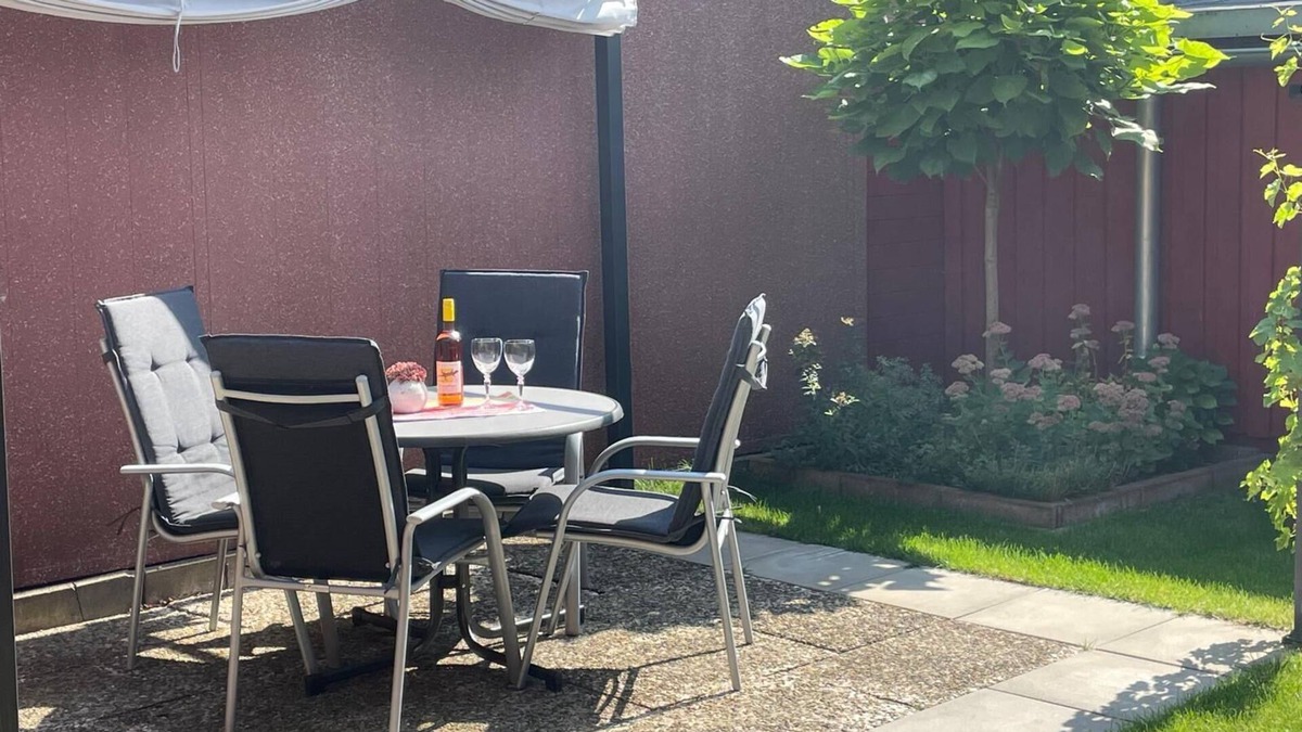 Celle Apartment | Apartment 'Celle-Bostel' with Private Terrace, Private Garden and Wi-Fi