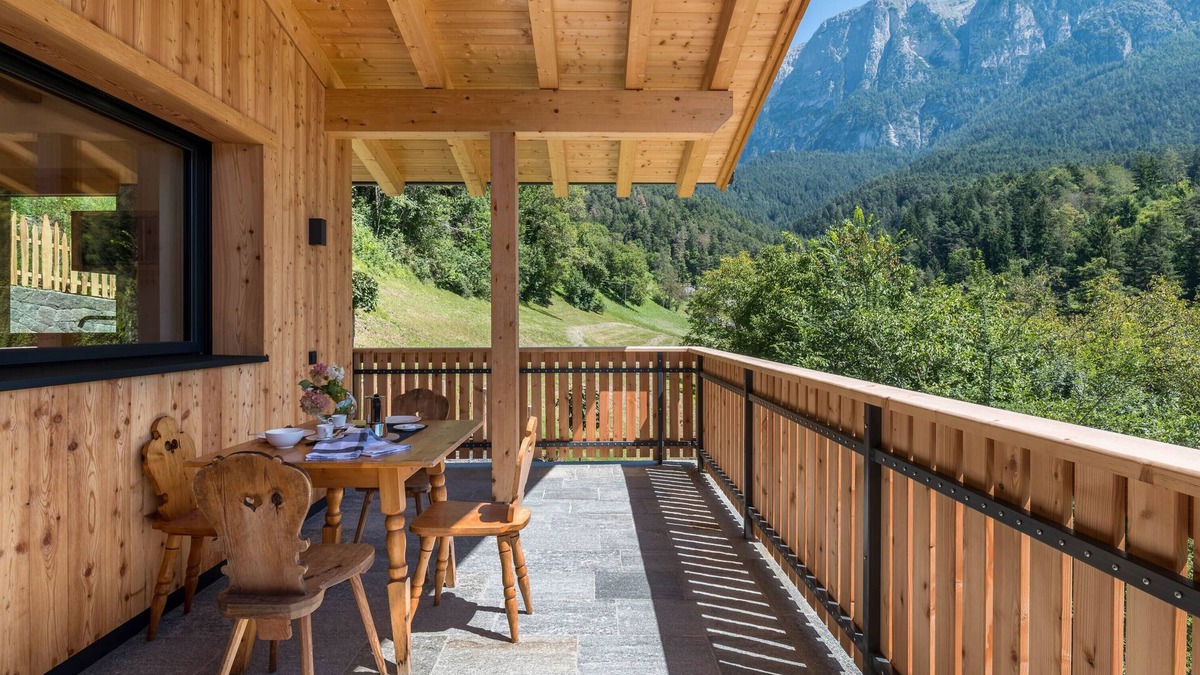 Fie allo Sciliar Apartment | Apartment 'Chalet Kasch Berg' with Mountain View, Private Garden and Wi-Fi