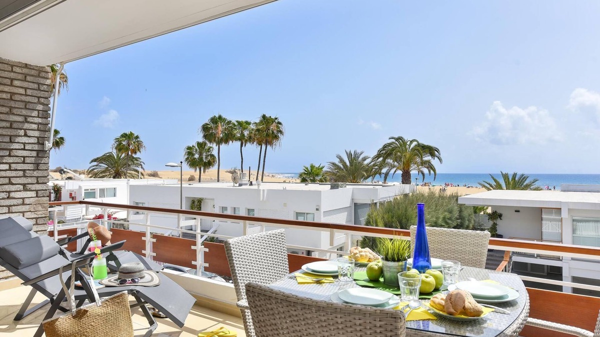 Meloneras Apartment | Apartment Charca CM18 by VillaGranCanaria
