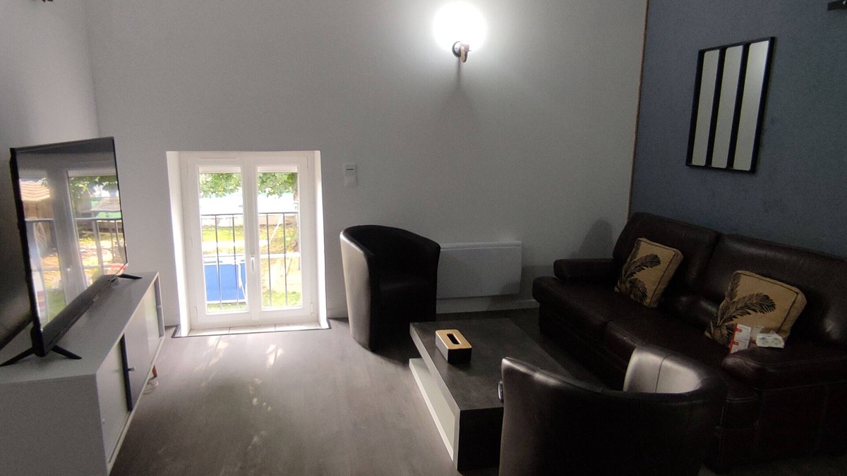 Roussillon-en-Isere Apartment | Apartment "Chez Nono Et Vero" with Mountain View, Private Terrace and Wi-Fi