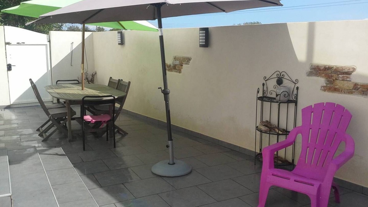 Solaro Apartment | APARTMENT CHIOLA RDC - BEACH ON FOOT- SOLARO