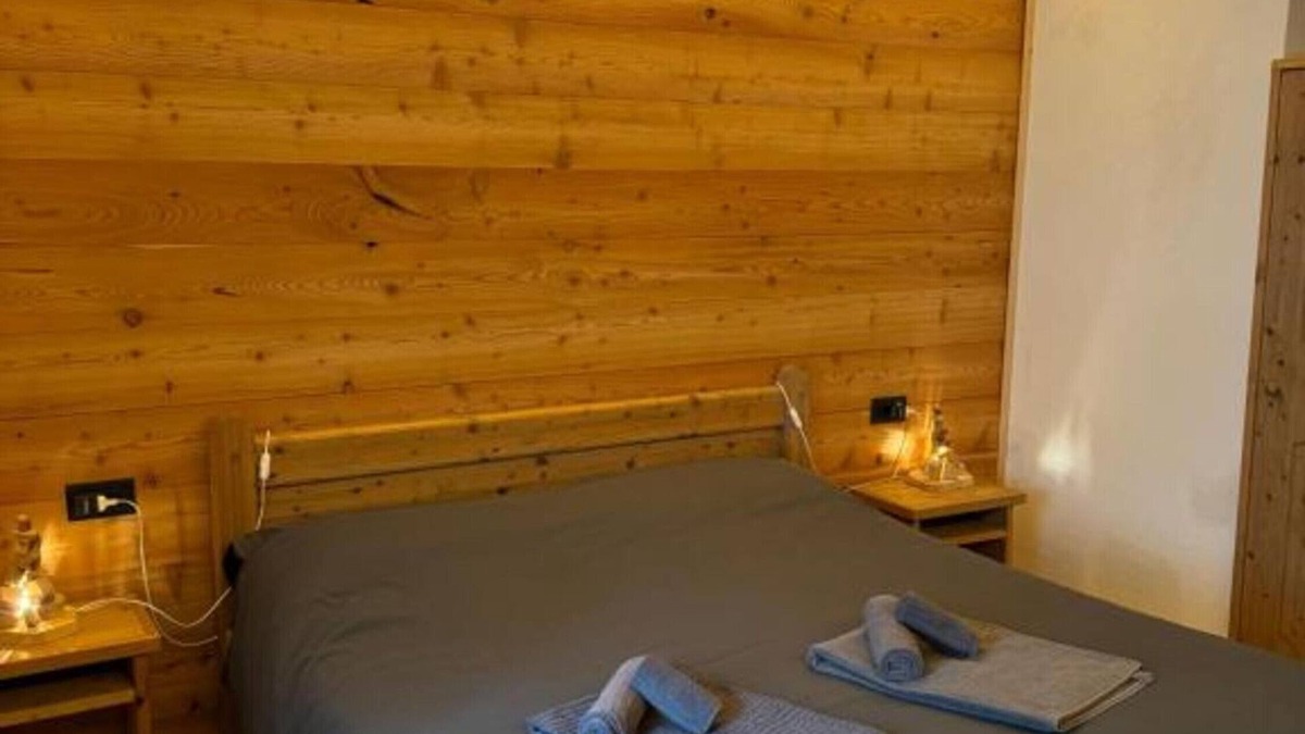 Auronzo di Cadore Apartment | Apartment 'Ciariè' with Mountain View and Shared Garden