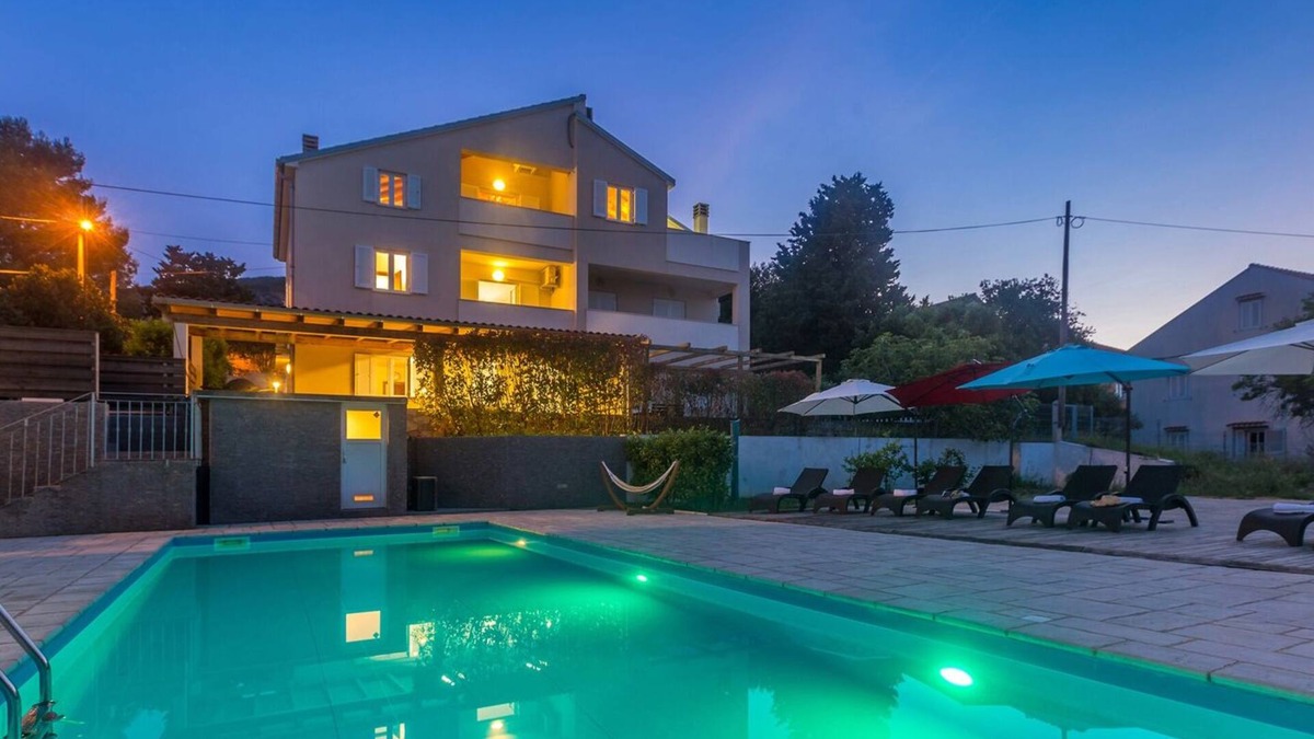 Nerezine Apartment | Apartment CLAIRE with large heated pool 50m2 and sea view
