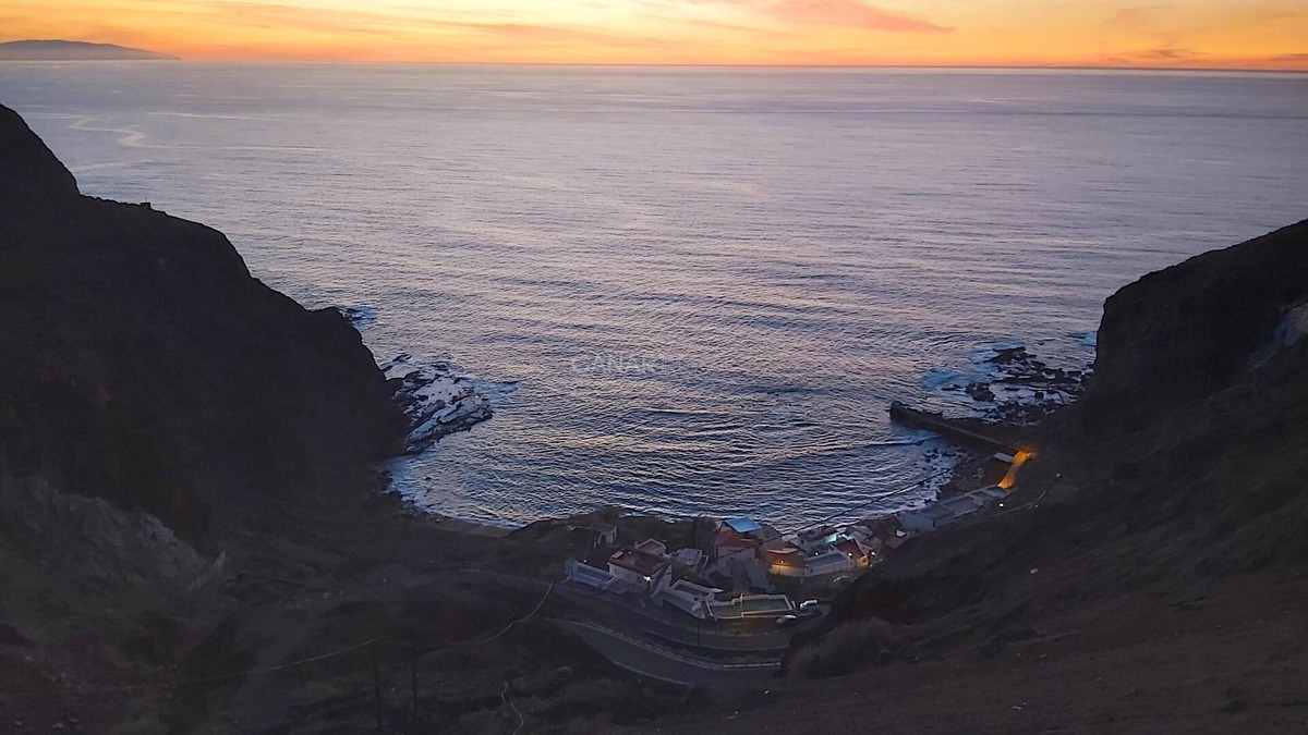 Alojera Apartment | Apartment Clary in Gomera with Unique Views, Close to Beach