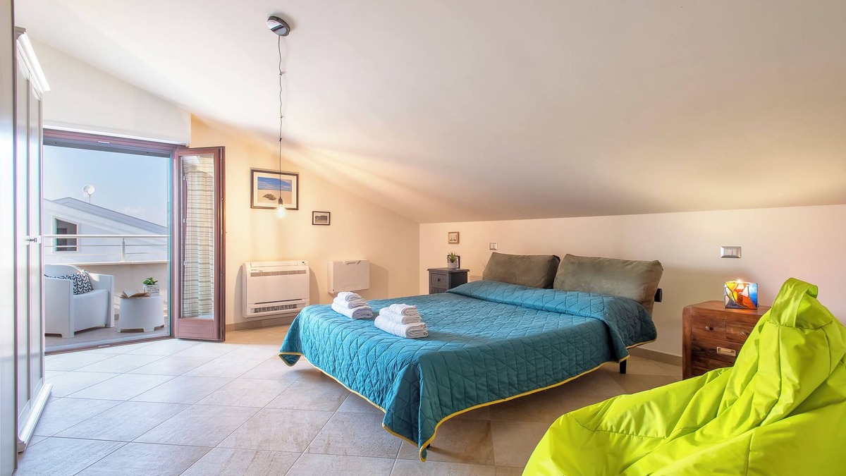 Alghero Apartment | Apartment 'Clhome Elegant Rooftop with Terrace' with Terrace and Air Conditioning
