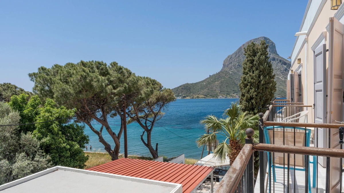 Massouri Apartment | Apartment 'Clio Side Sea View' with Shared Garden, Wi-Fi and Air Conditioning