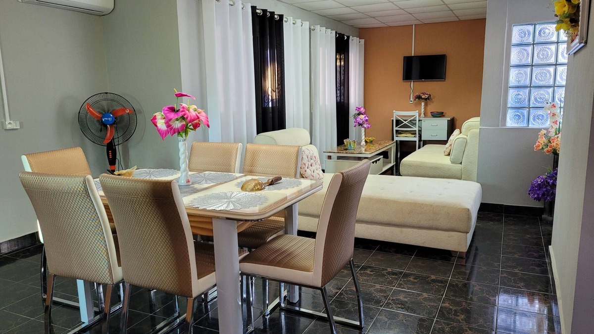 Madirokely Apartment | Apartment close to all the amenities of Ambatoaloaka